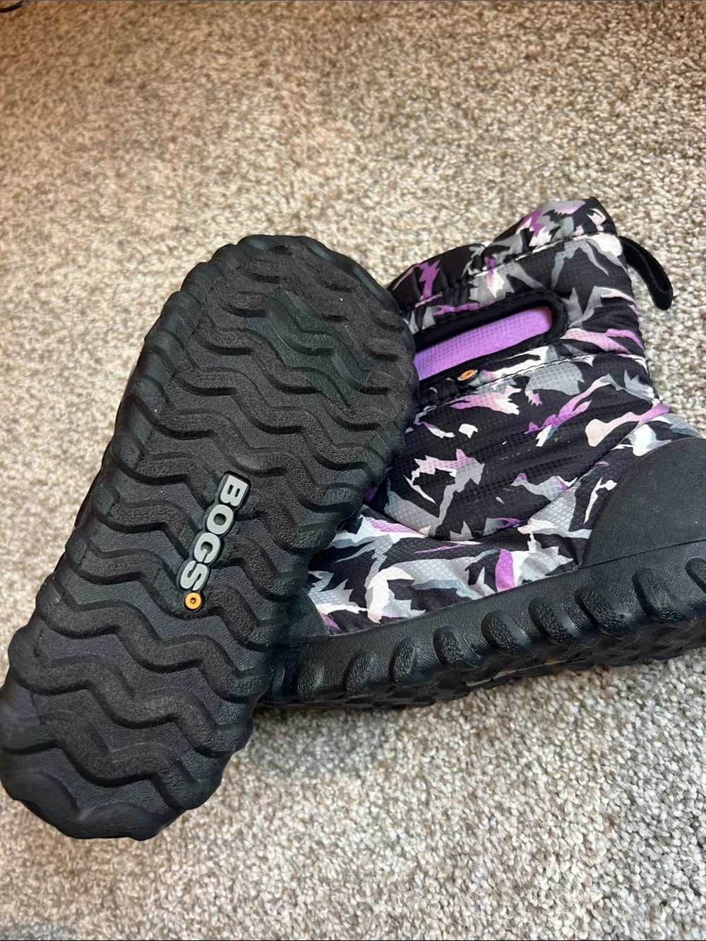 BOGS Kids Winter Snow Boots - Black & Purple Camouflage